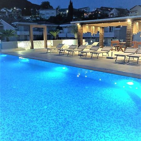 Apartment Sun Village Goran 赫尔采格诺维 外观 照片