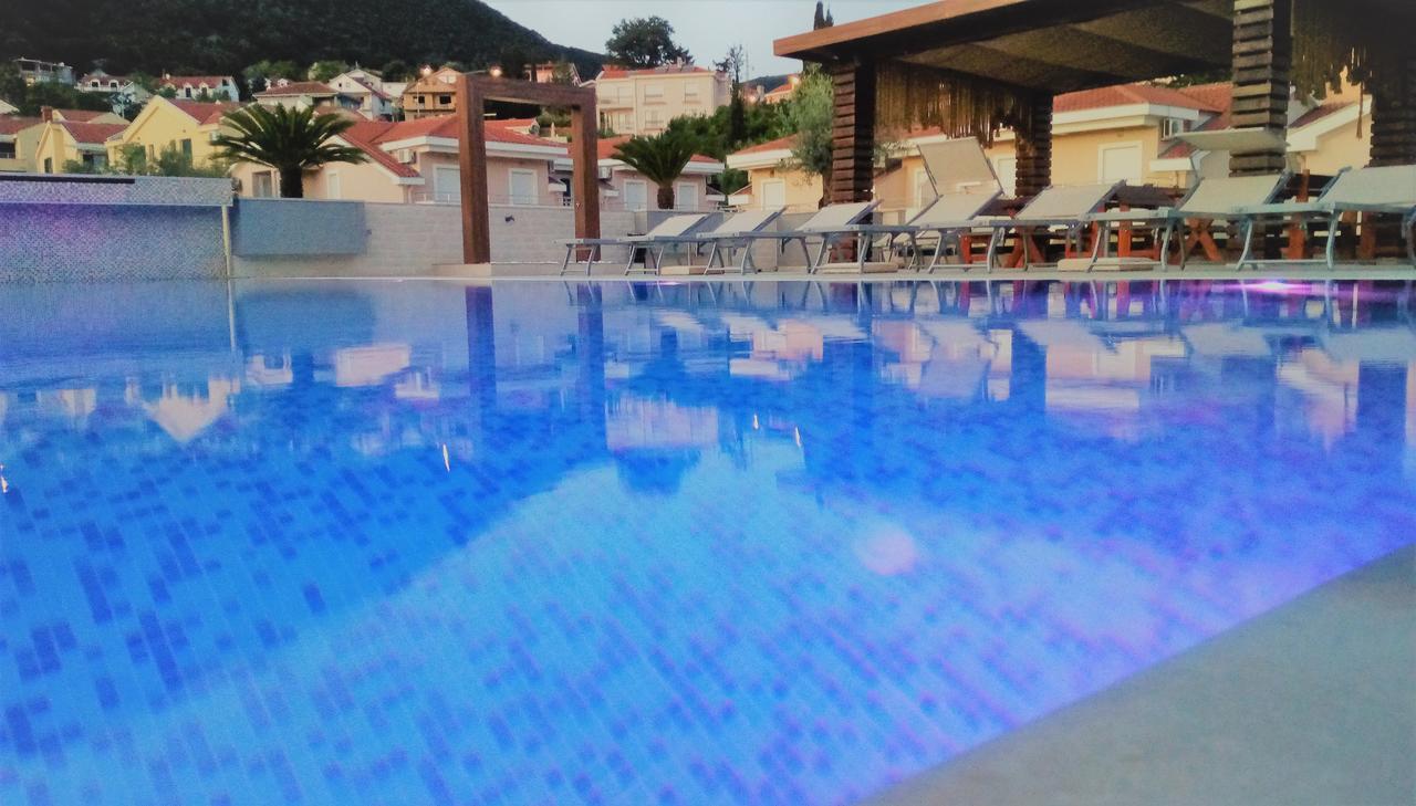 Apartment Sun Village Goran 赫尔采格诺维 外观 照片