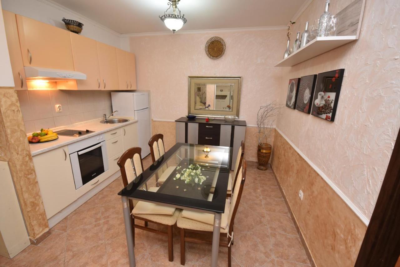 Apartment Sun Village Goran 赫尔采格诺维 外观 照片